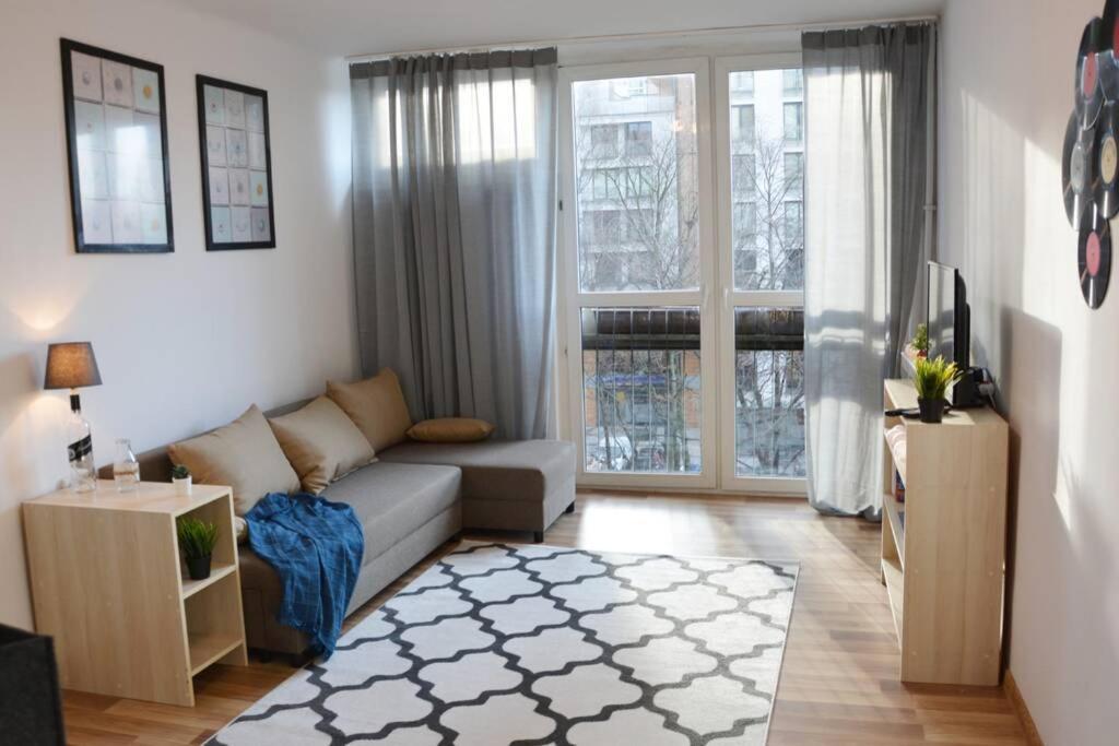 Ohmyhome - Park Mirowski Apartment Varsovie Extérieur photo