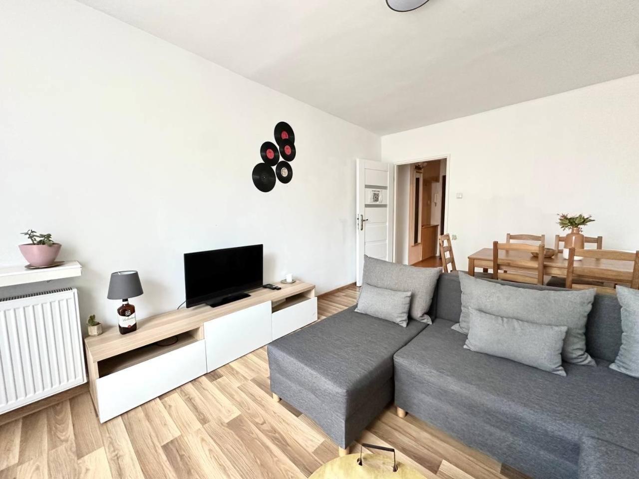 Ohmyhome - Park Mirowski Apartment Varsovie Extérieur photo
