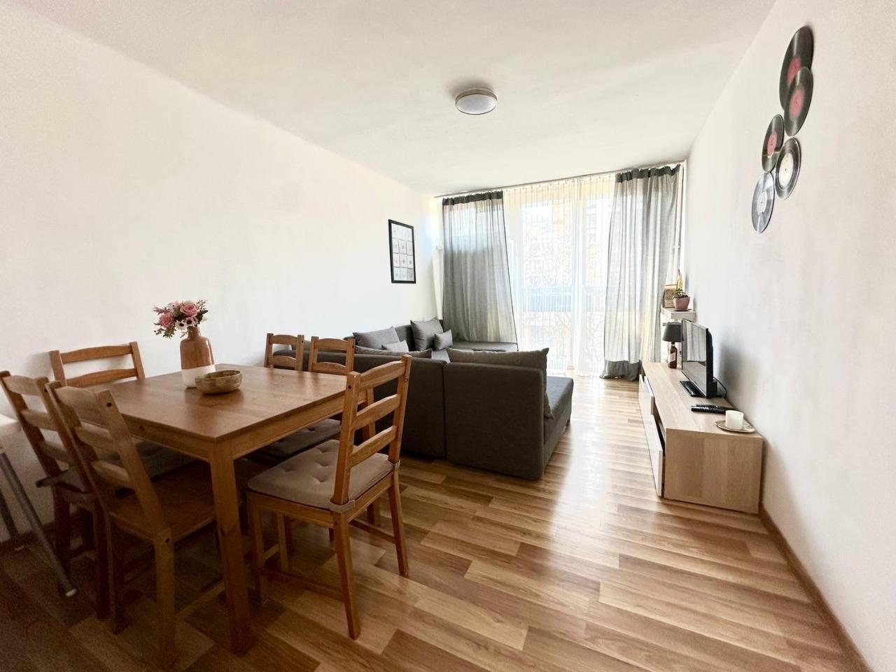 Ohmyhome - Park Mirowski Apartment Varsovie Extérieur photo